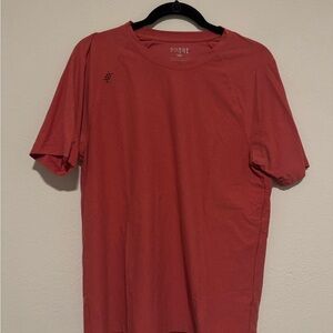 Rhone Red Short Sleeve Tee Casual Comfort